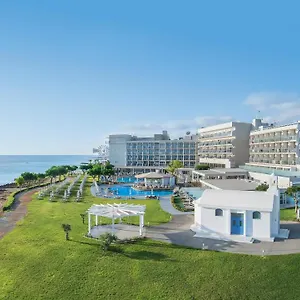 Pernera Hotell
